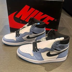 Nike Air Jordan 1. Retro High. Blue/White. Size 7 NWT